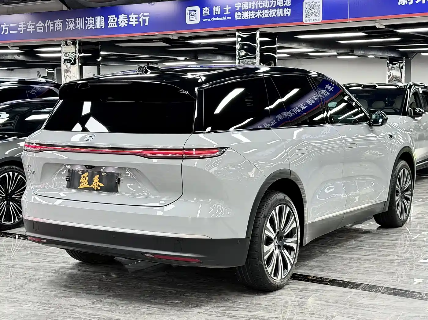 NIO ES8 2023 75kWh Executive Edition фото 7