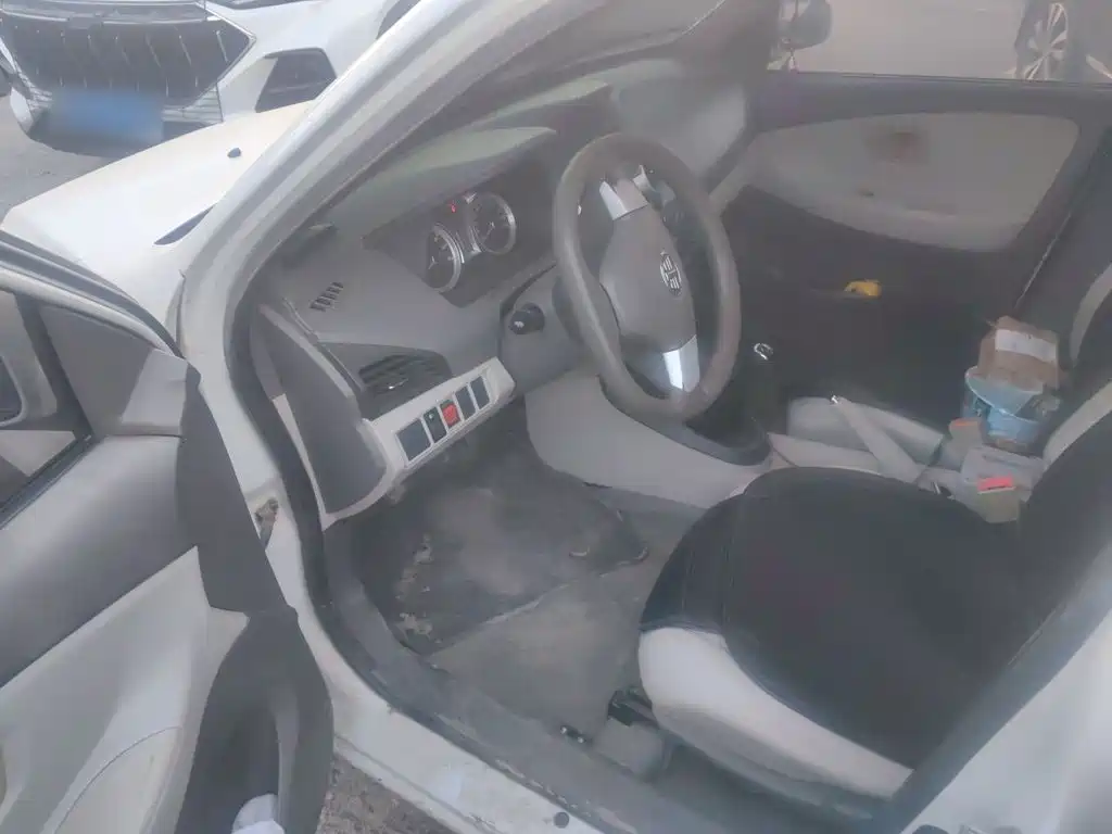 FAW Xiali N5 2017 2014 1.0L Manual Standard