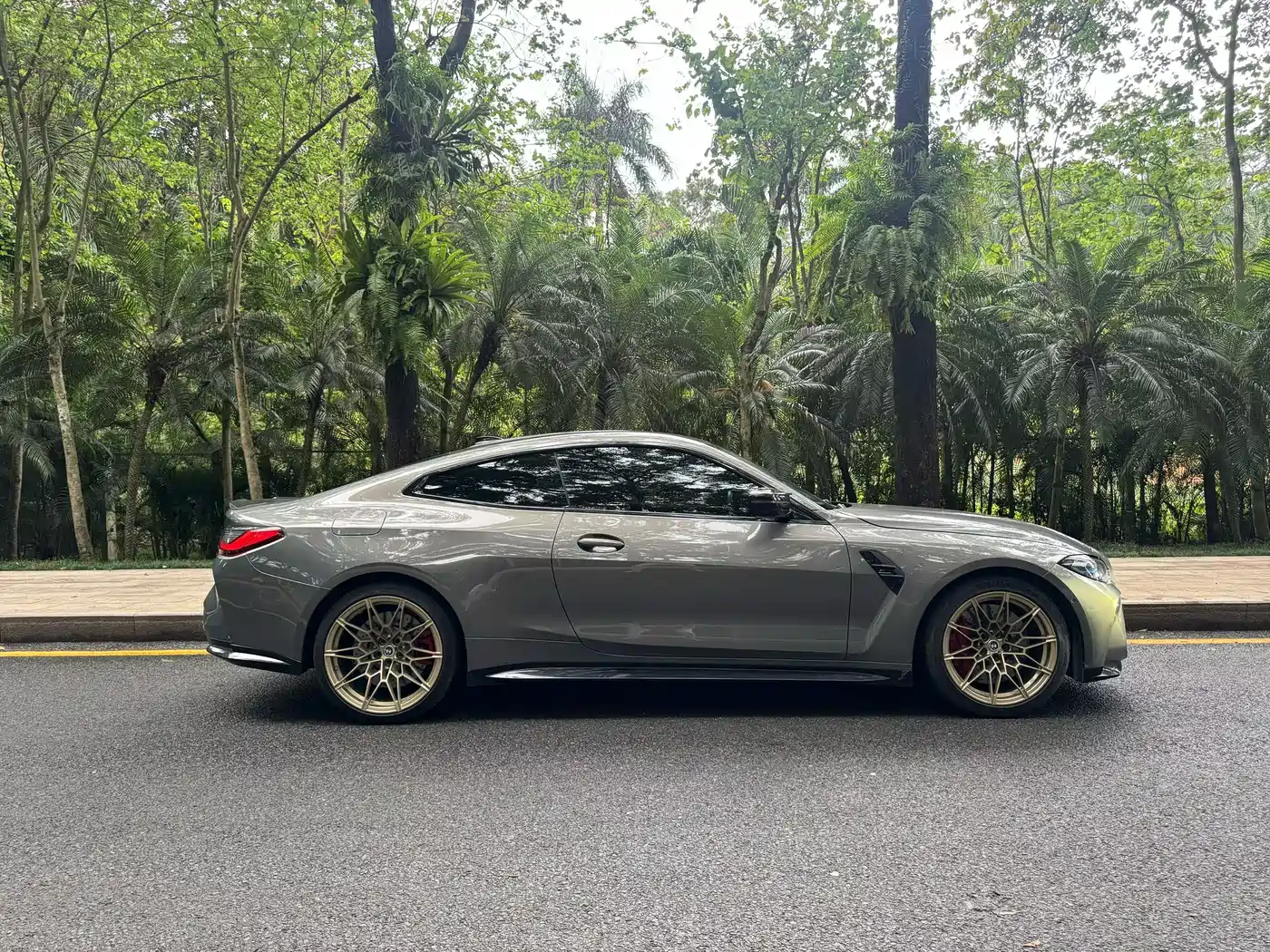 BMW M4 2022 M4 Coupe M xDrive M 50th Anniversary Limited Edition фото 9