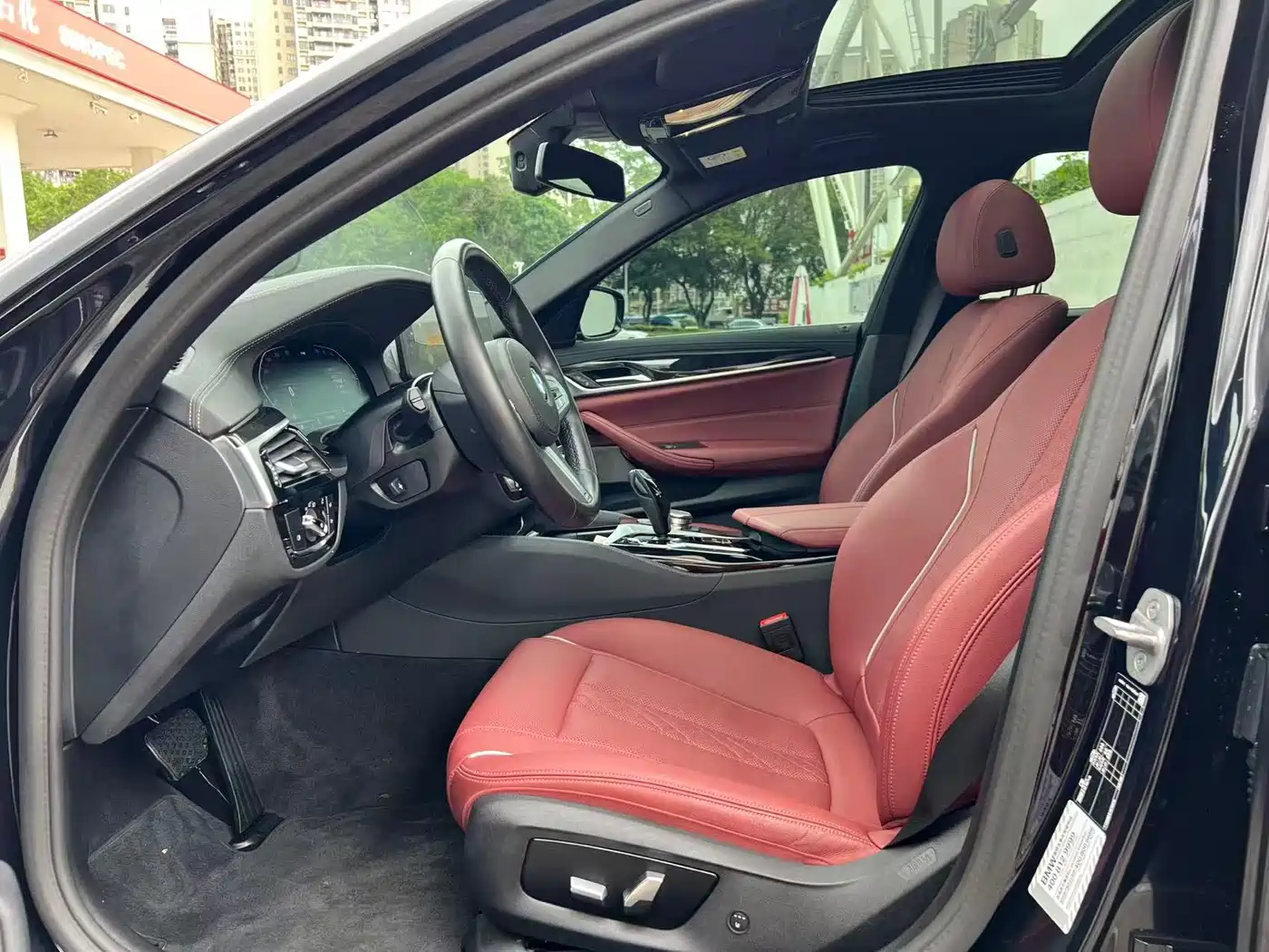 BMW 5 Series 2022 525Li M Sport Package фото 3