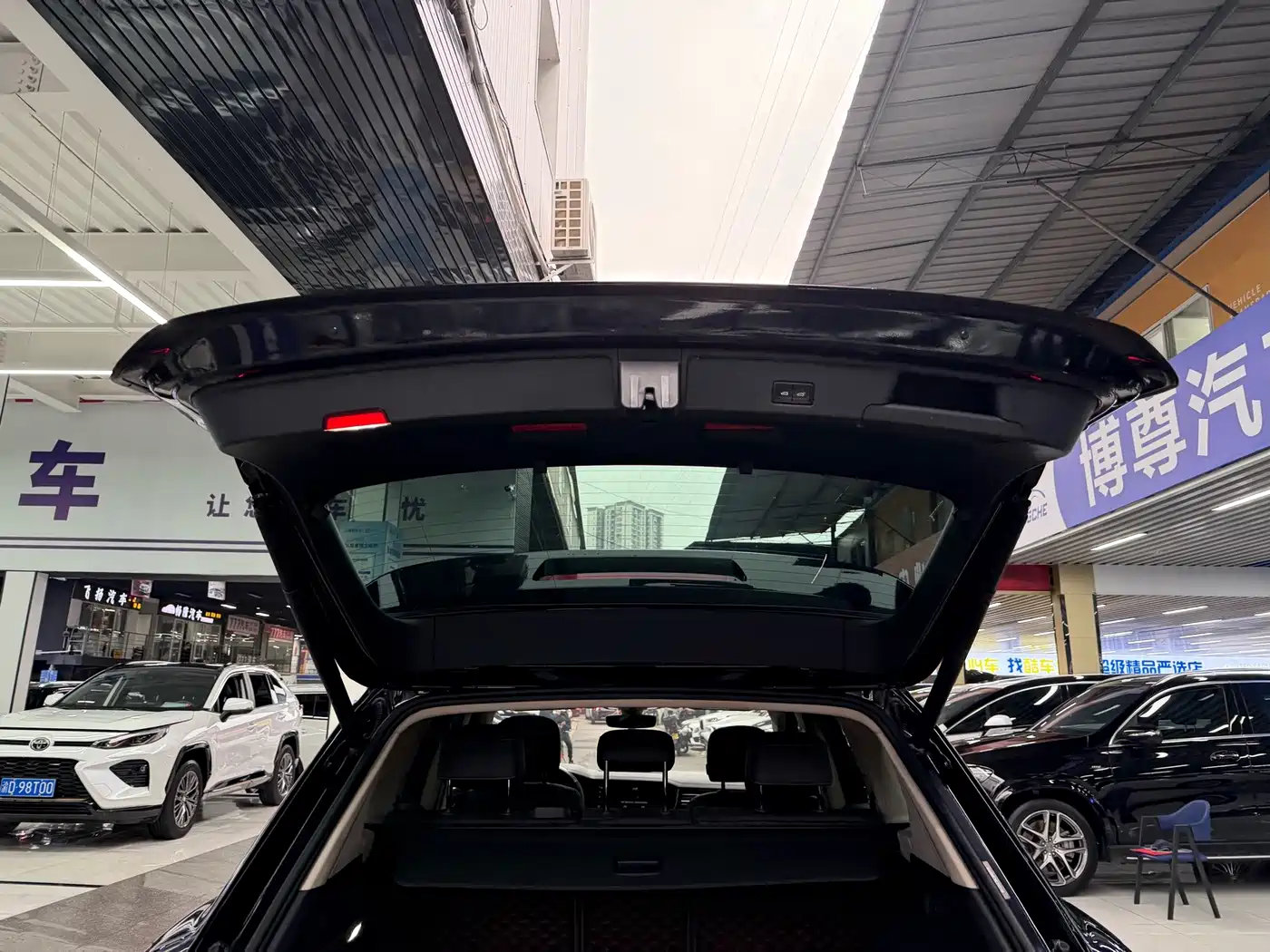 Photo 20 - Volkswagen Touareg