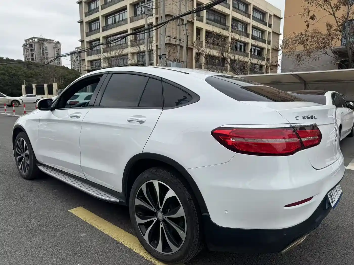 Mercedes-Benz GLC Coupe 2017 GLC 260 4MATIC Coupe SUV фото 9