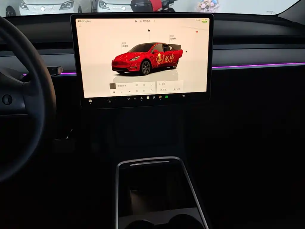 Фото 13 - Tesla Model Y