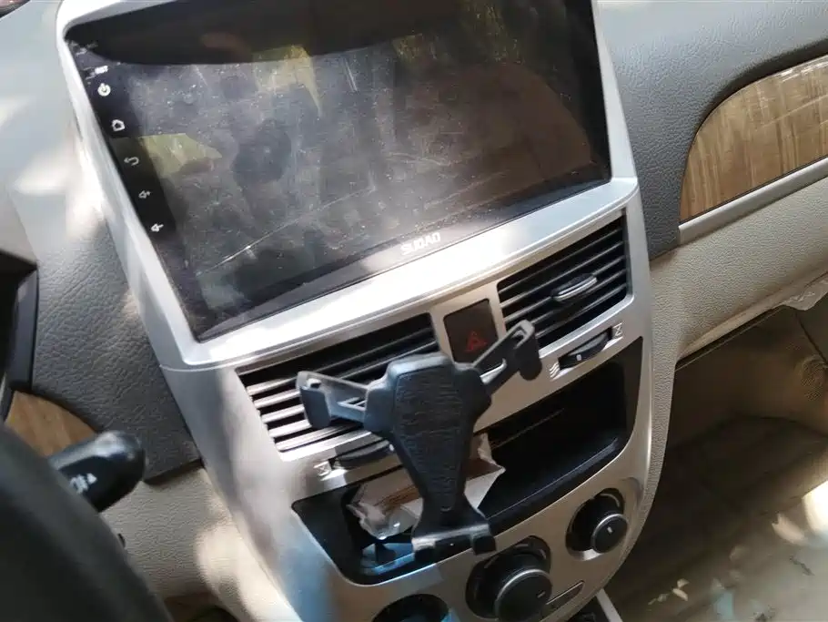 Buick Excelle 2015 1.5L Manual Classic фото 13