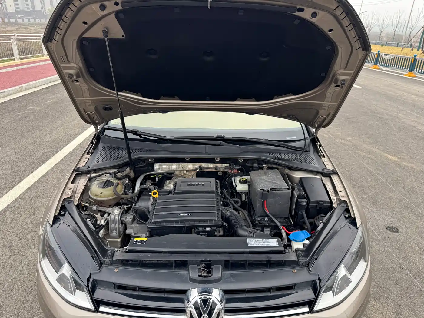 Volkswagen Golf 2016 1.6L Automatic Comfort фото 8