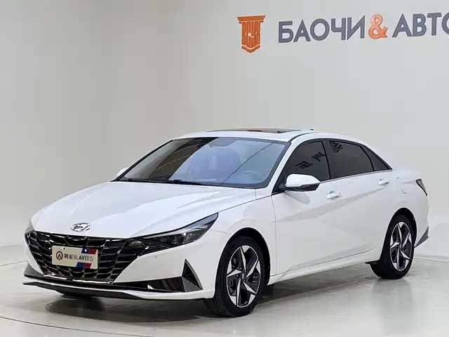 Hyundai Elantra 1.5L CVT LUX, Премиум