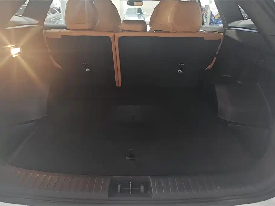 Geely Galaxy Galaxy L7 2025 EM-i 115km Explorer+ Edition фото 4