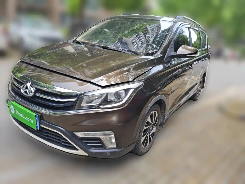 Changan Oshan Changan Oushang A800 2017 2017 1.5T Manual Luxury Edition