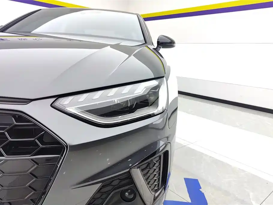 Audi A4L 2023 40 TFSI Luxury Sport фото 5