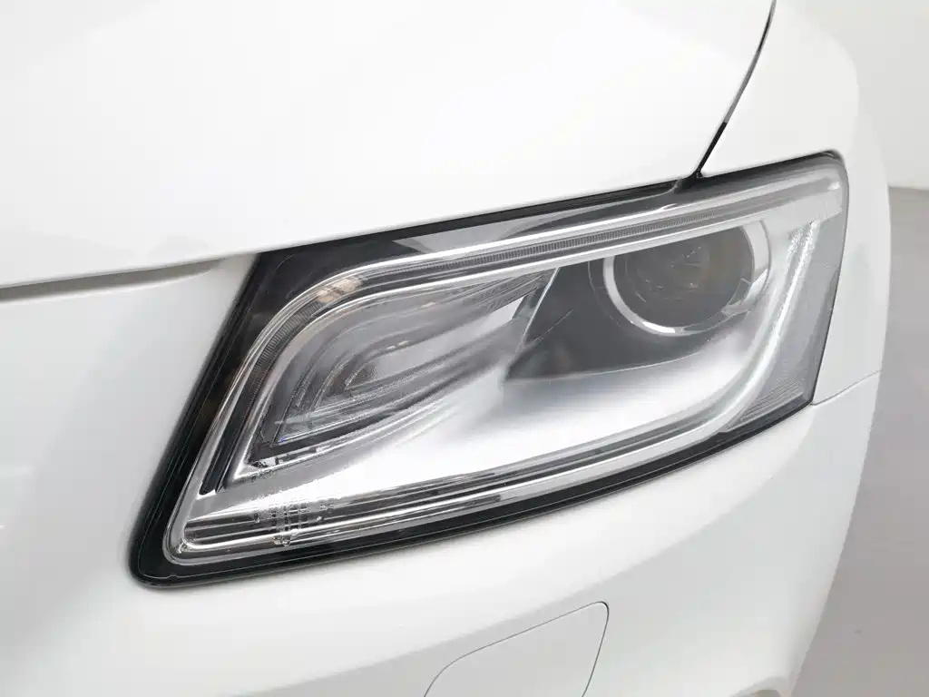 Фото 7 - Audi Q5