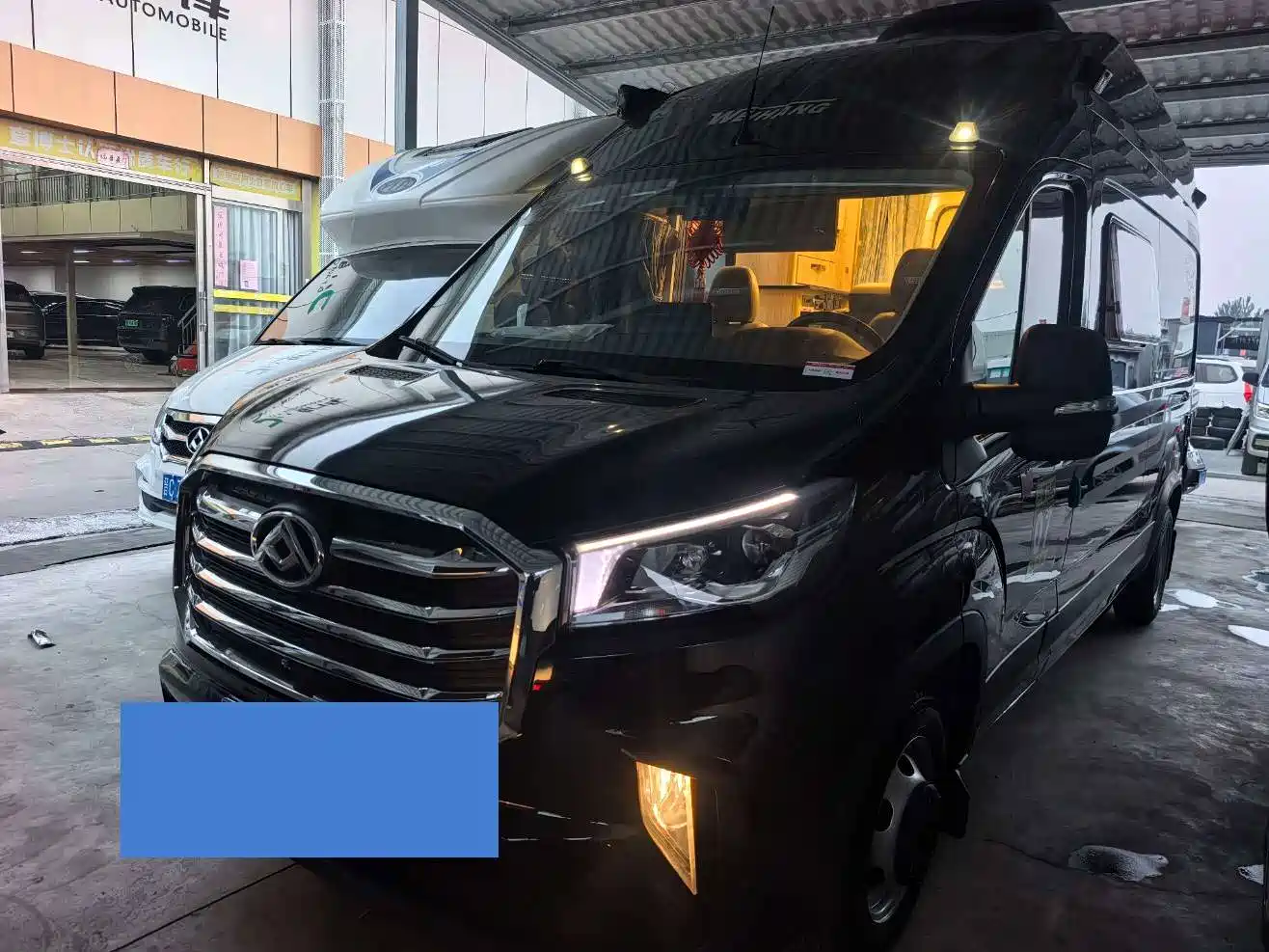 Maxus MAXUS V90 RV 2021 2021 2.0T Travel Home V90 Self-Contained Class B RV Luxury Transverse Bed