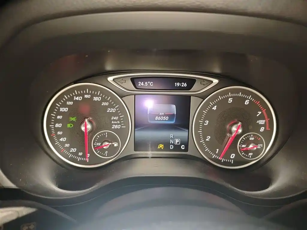 Mercedes-Benz B-Class 2015 B 200 Dynamic фото 4