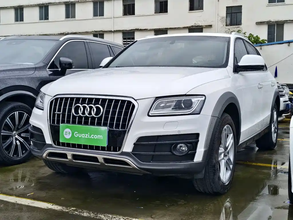 Audi Q5 2018 2017 Plus 40 TFSI Technology