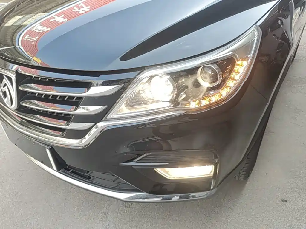 Фото 24 - Baojun 560