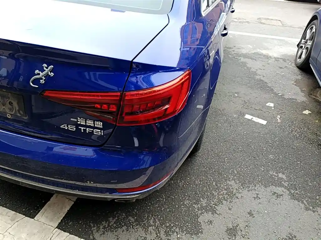 Audi A4L 2017 Plus 40 TFSI Progressive фото 8