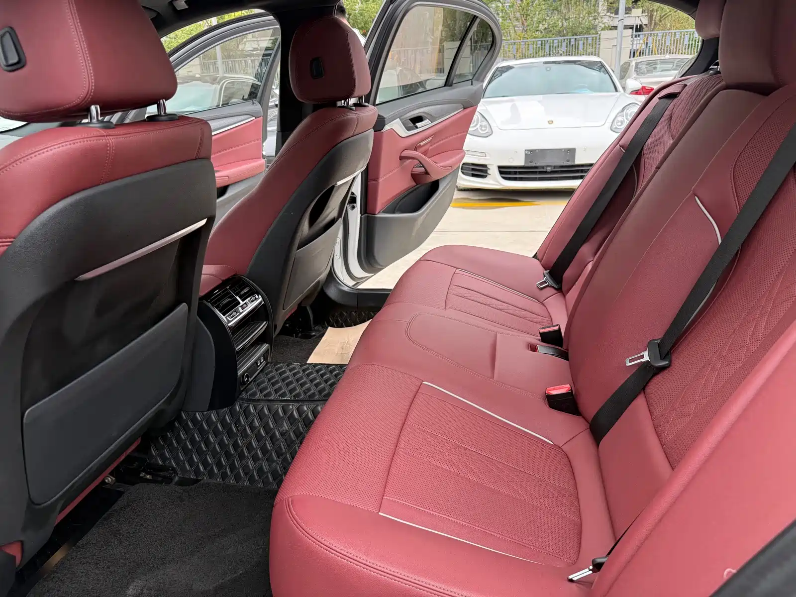 Фото 20 - BMW 5 Series