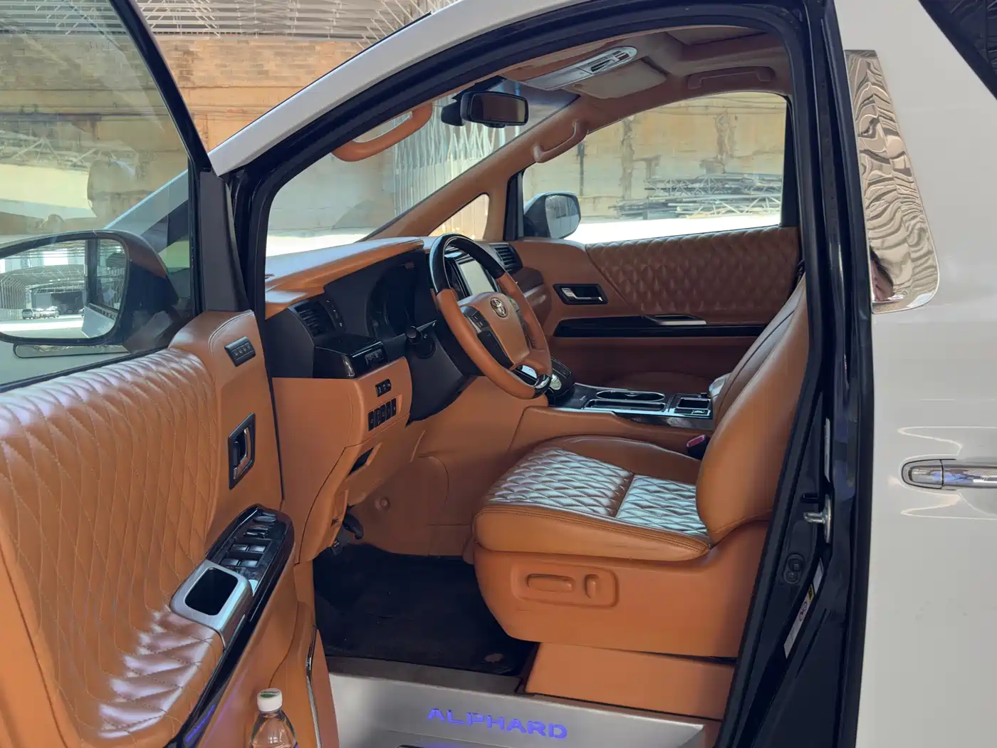Toyota Alphard 2012 3.5L Premium Edition фото 4