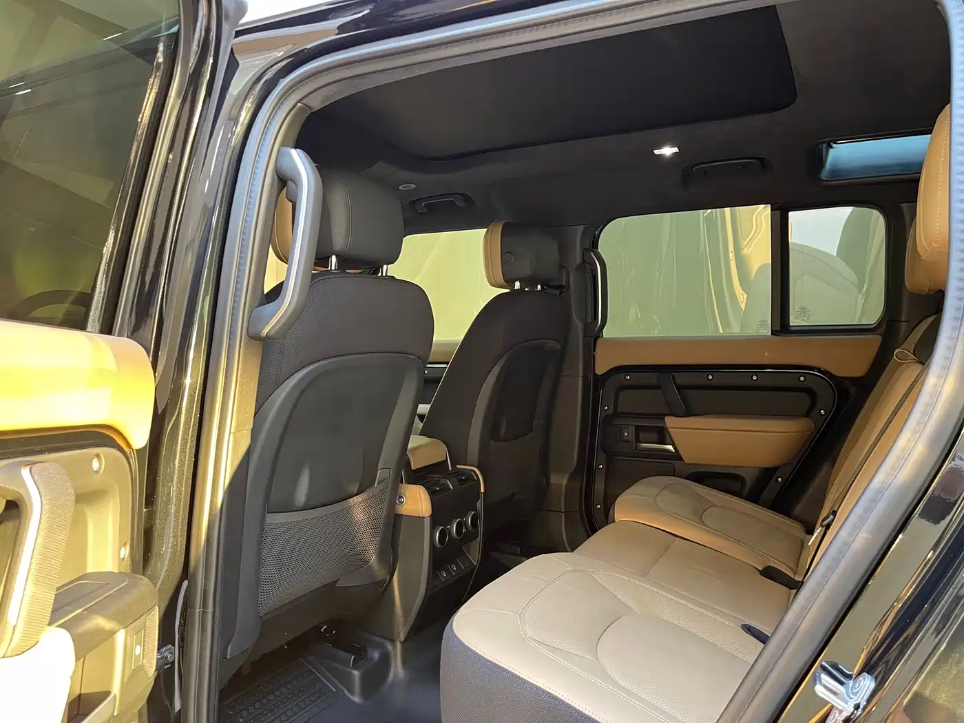 Land Rover Defender 2025 2025 110 3.0T P400 -Dynamic HSE