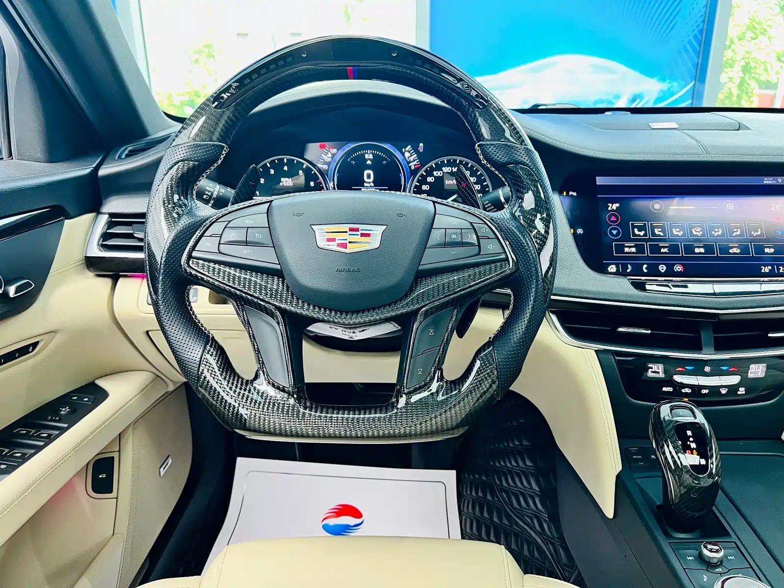 Фото 17 - Cadillac CT6