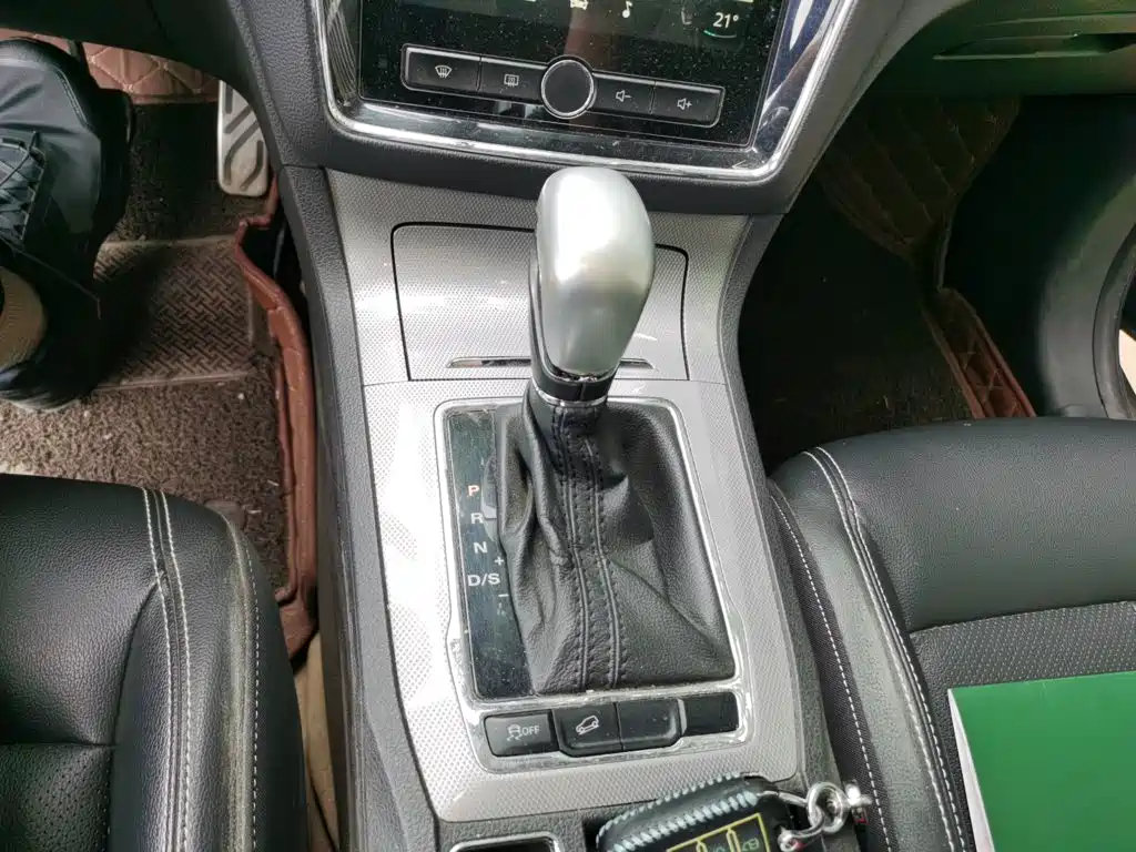 Roewe RX5 2016 2016 20T 2WD Automatic Internet Smart Edition