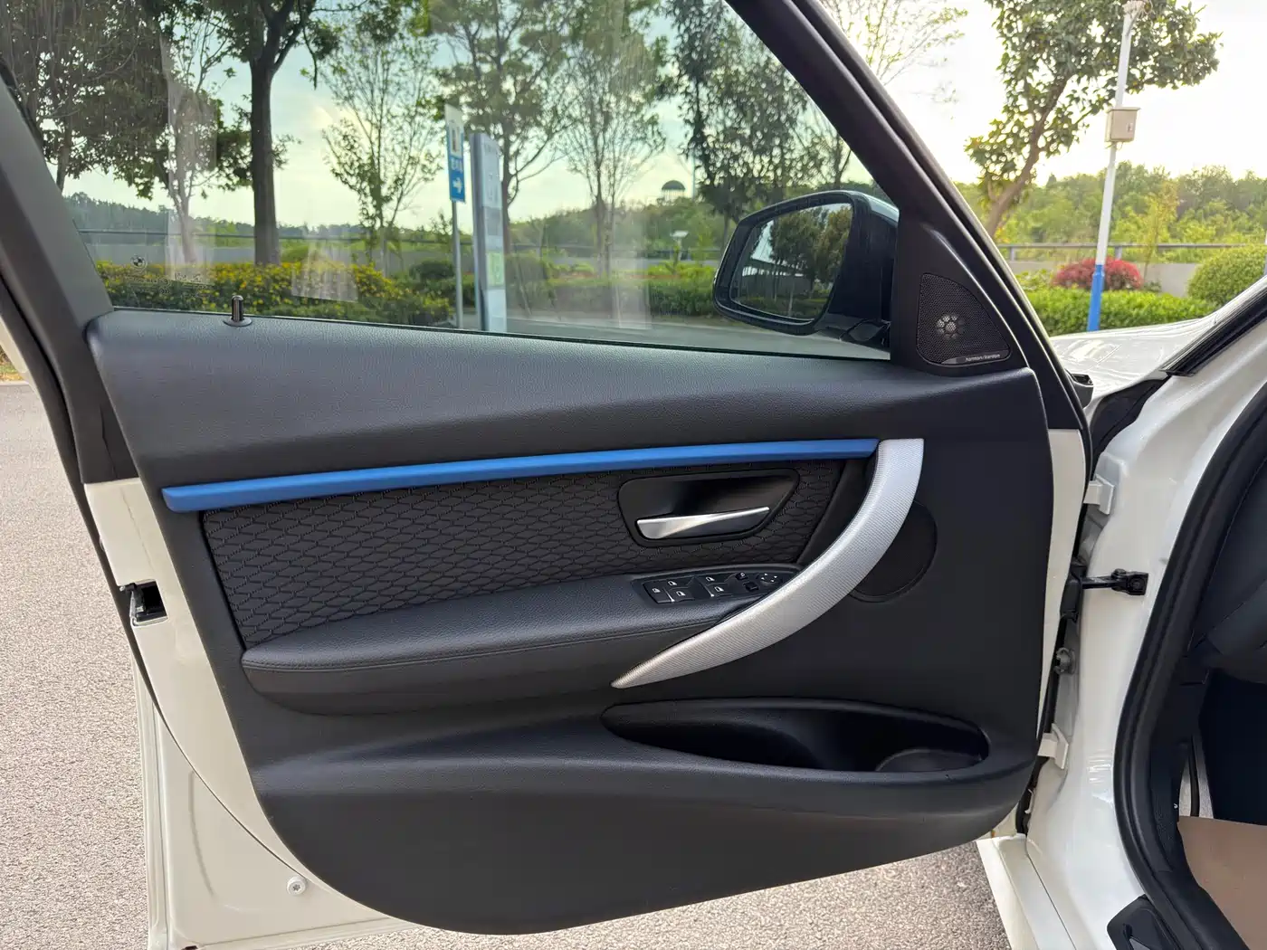BMW 3 Series 2018 320i M Sport Package фото 28