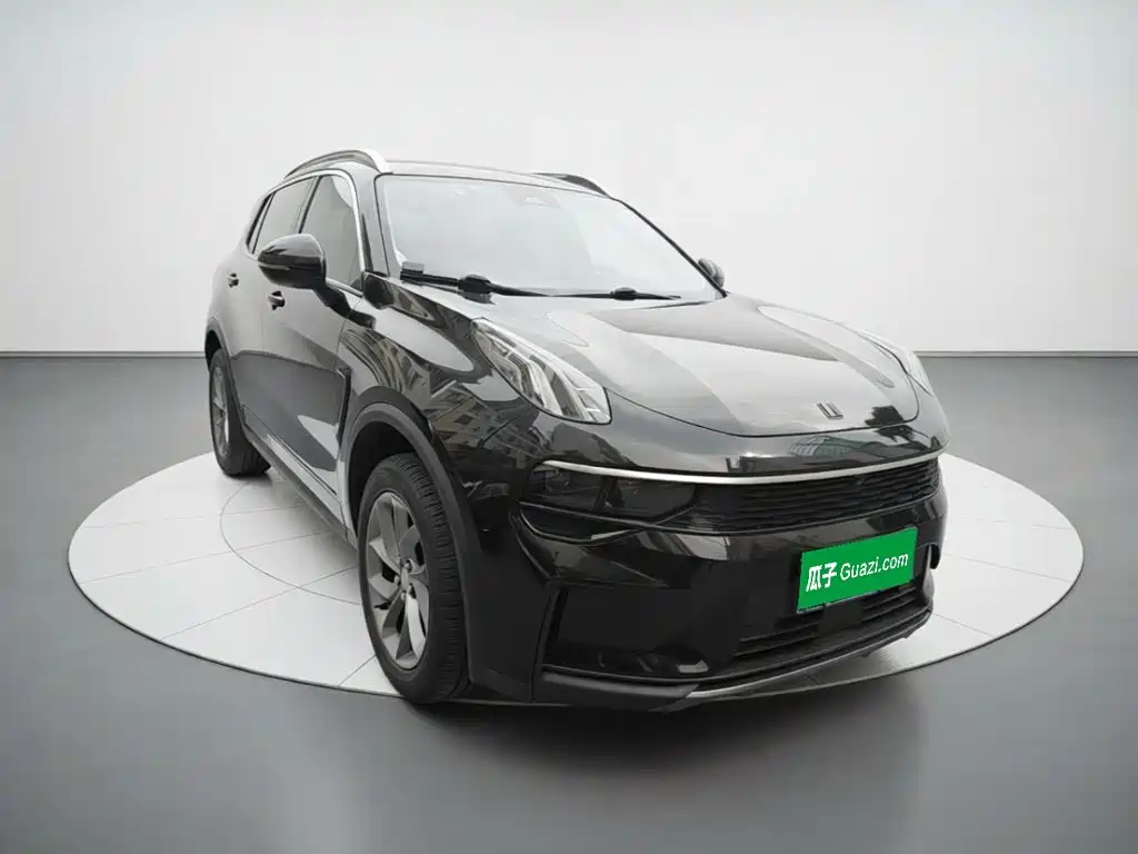 Photo 3 - Lynk & Co 01