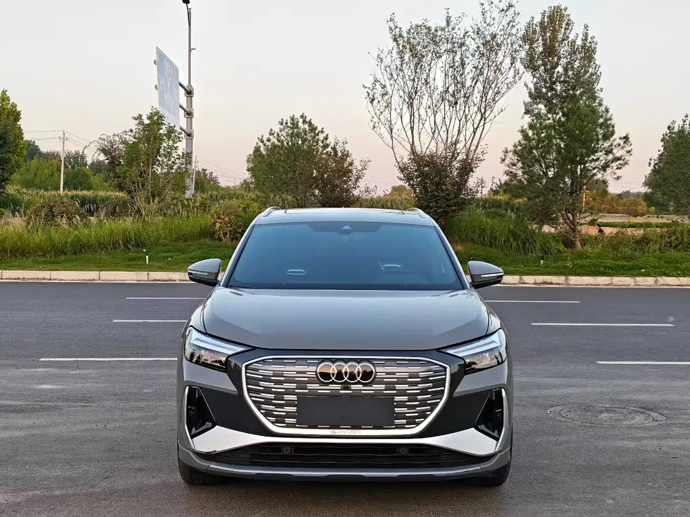 Фото 2 - Audi Q4 e-tron