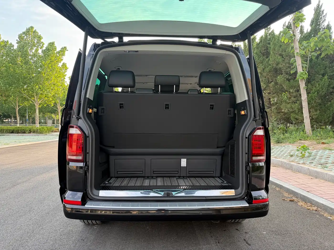 Volkswagen Multivan 2020 2019 2.0TSI 4WD Premium 7-seater