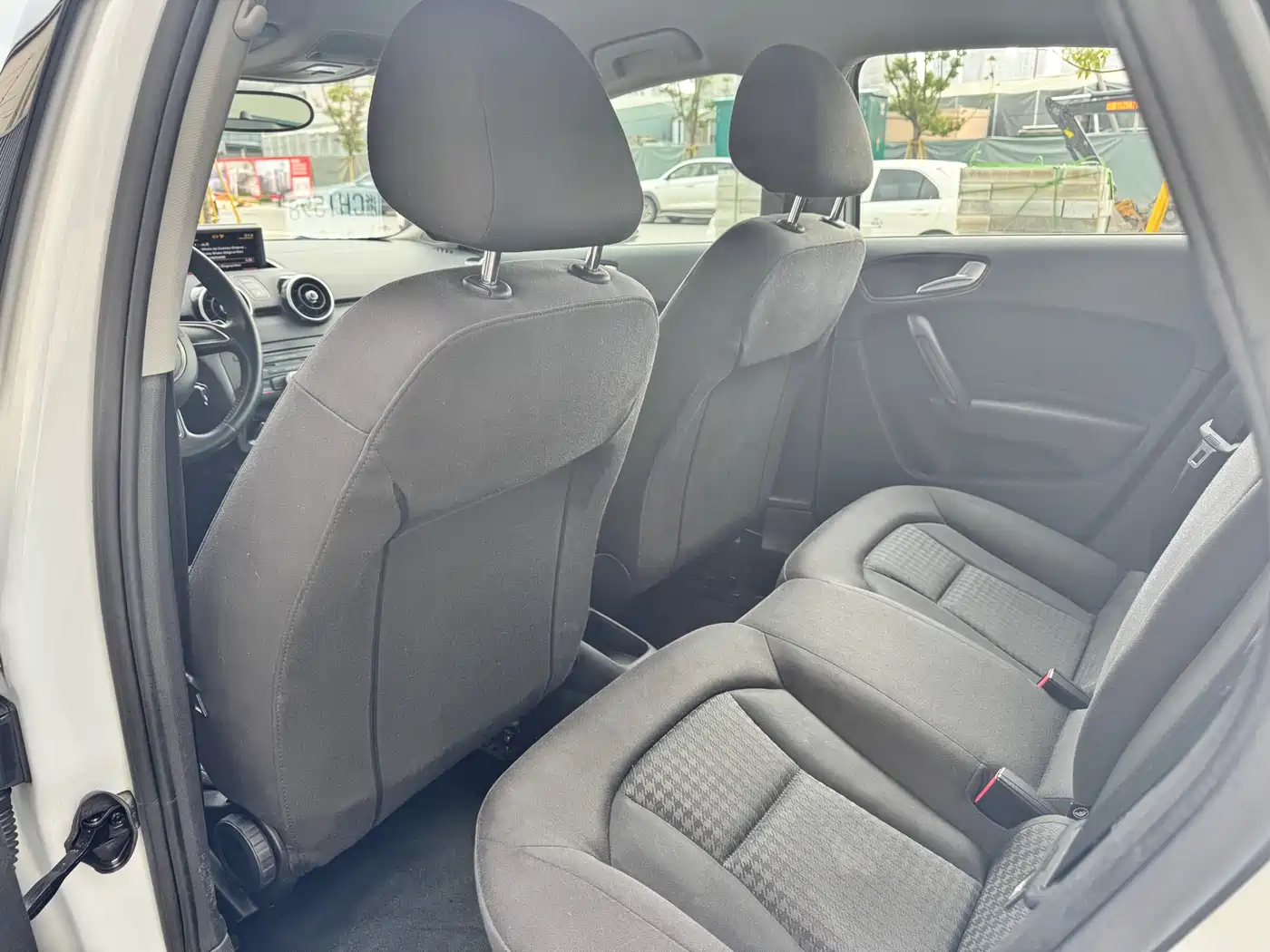 Audi A1 2014 30 TFSI Sportback Fashion фото 5