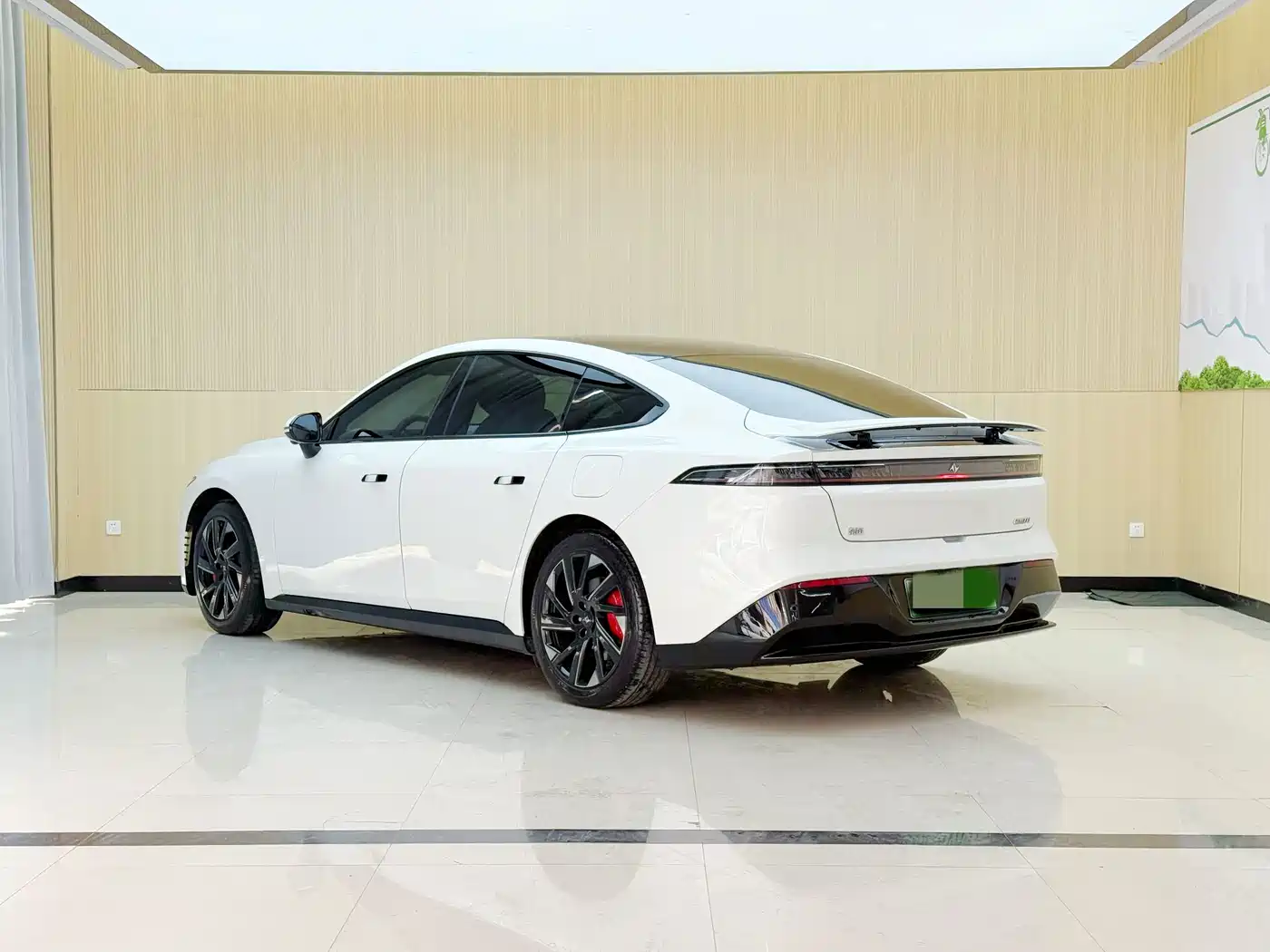 Dongfeng Yipai eπ007 2025 2024 Pure Electric 620 Ruyi Edition