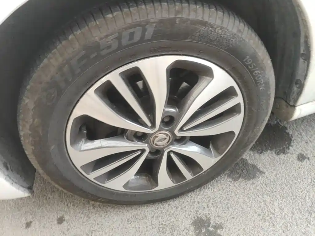 Dongfeng Aeolus Dongfeng Fengshen A60 2016 2016 1.5L Manual Premium