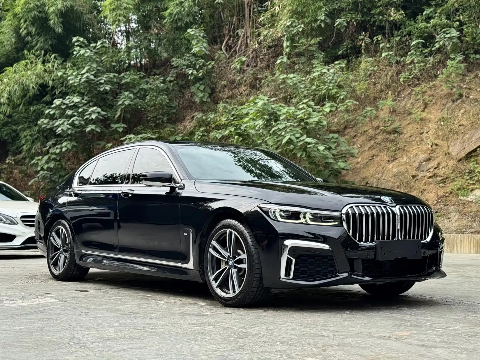 Photo 5 - BMW 7 Series