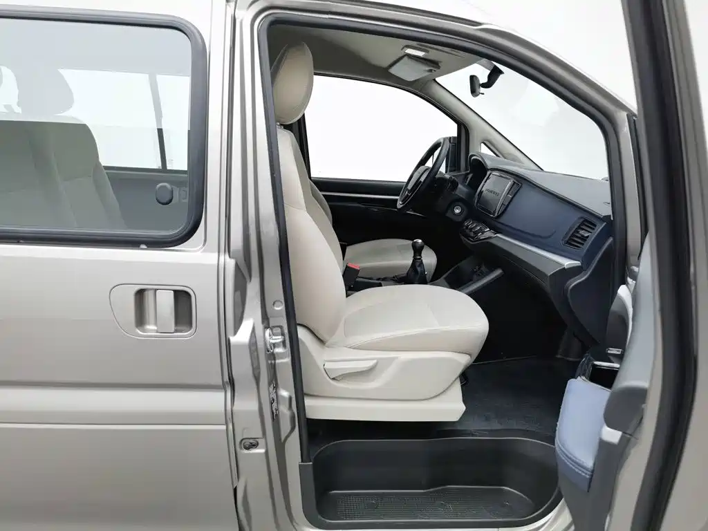 صورة 23 - Dongfeng Fengxing Lingzhi