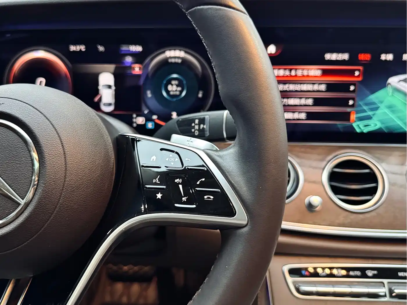Mercedes-Benz E-Class 2021 E 300 L Fashion фото 22