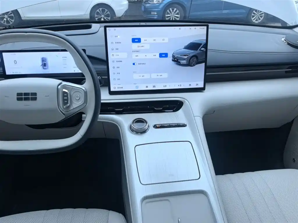 Geely Galaxy Galaxy E5 2024 530km Starship Edition фото 13