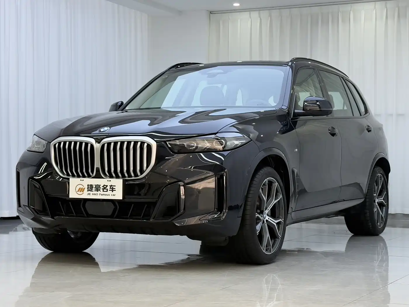BMW X5 2025 Model xDrive 30Li Exclusive M Sport Blackout Package