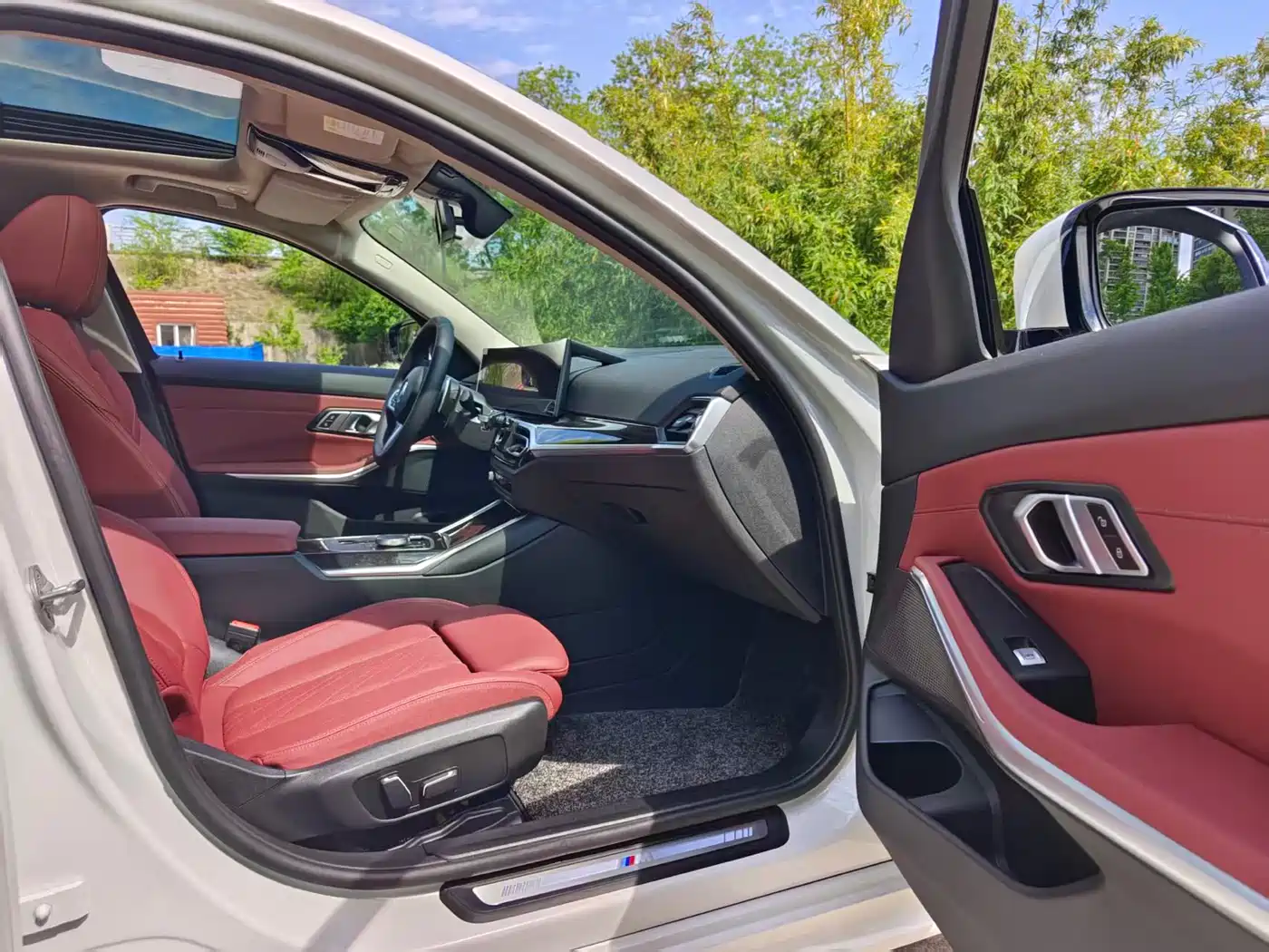 BMW 3 Series 2024 325Li M Sport Package фото 19