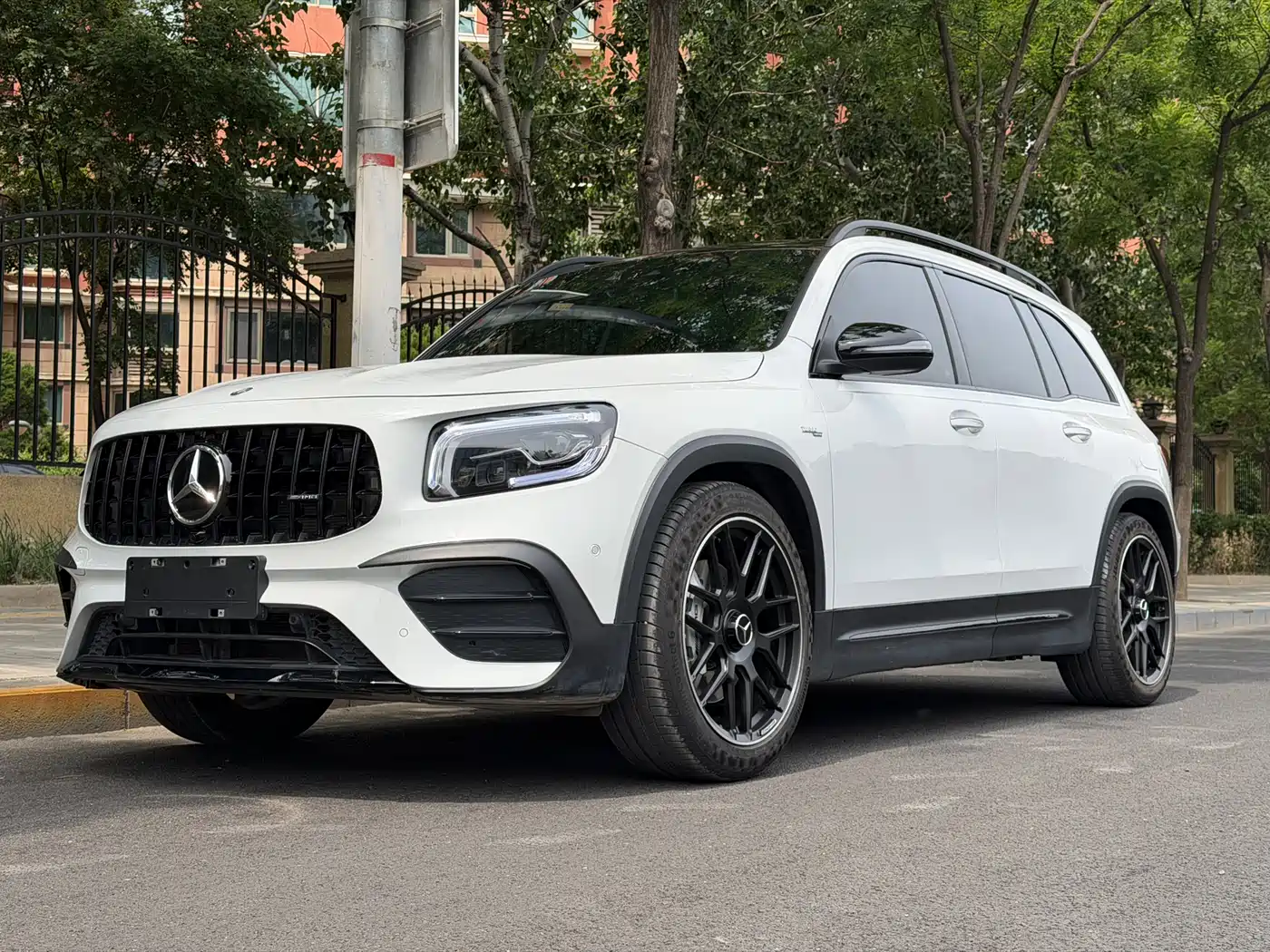 Mercedes-Benz GLB AMG 2023 Model AMG GLB 35 4MATIC