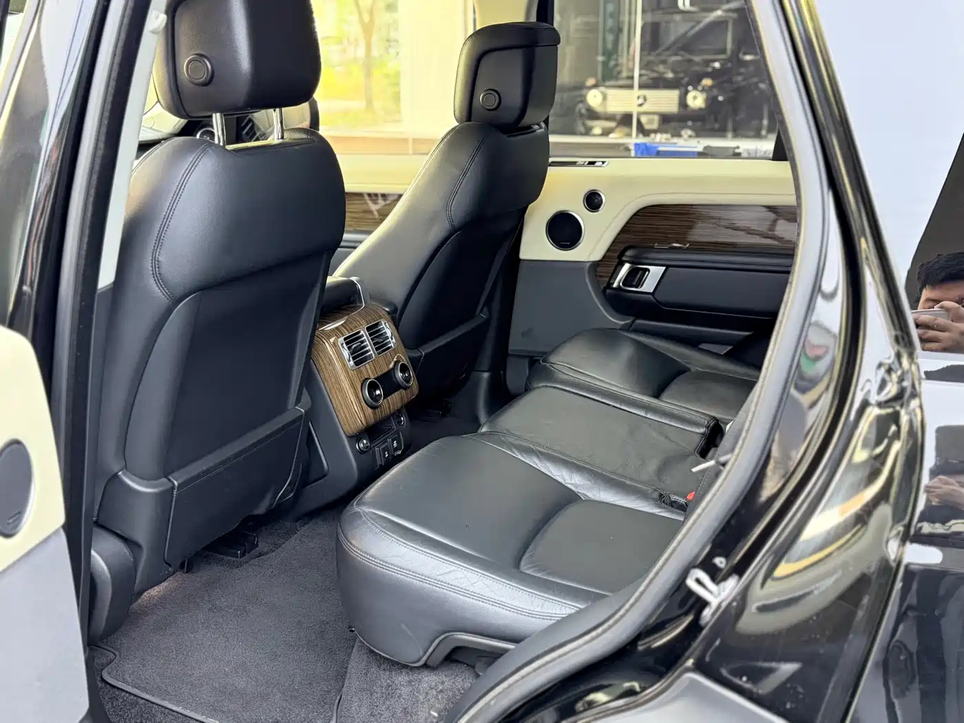 Land Rover Range Rover 2018 3.0 SC V6 Vogue Heritage Edition фото 7