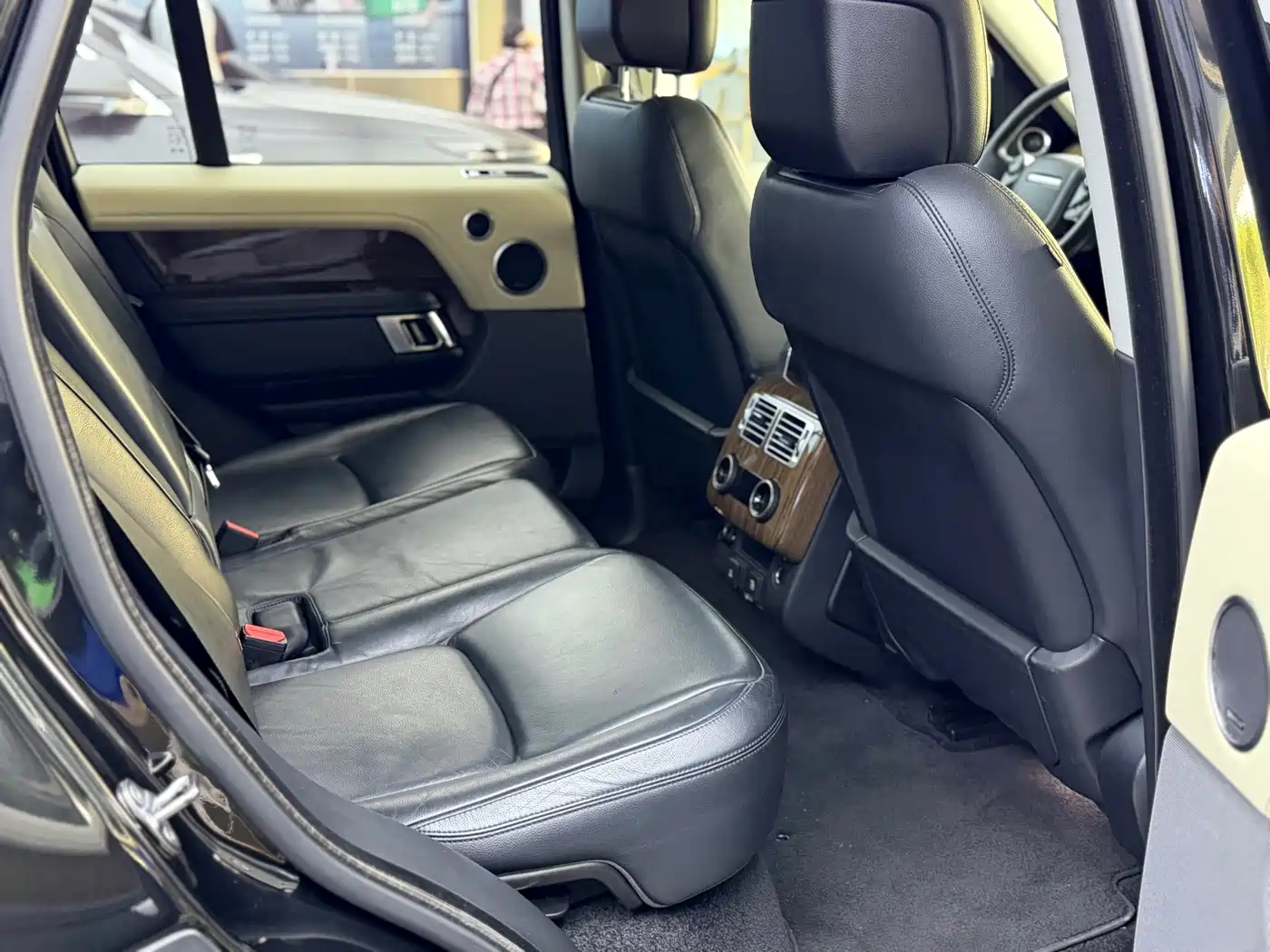 Land Rover Range Rover 2018 3.0 SC V6 Vogue Heritage Edition фото 13