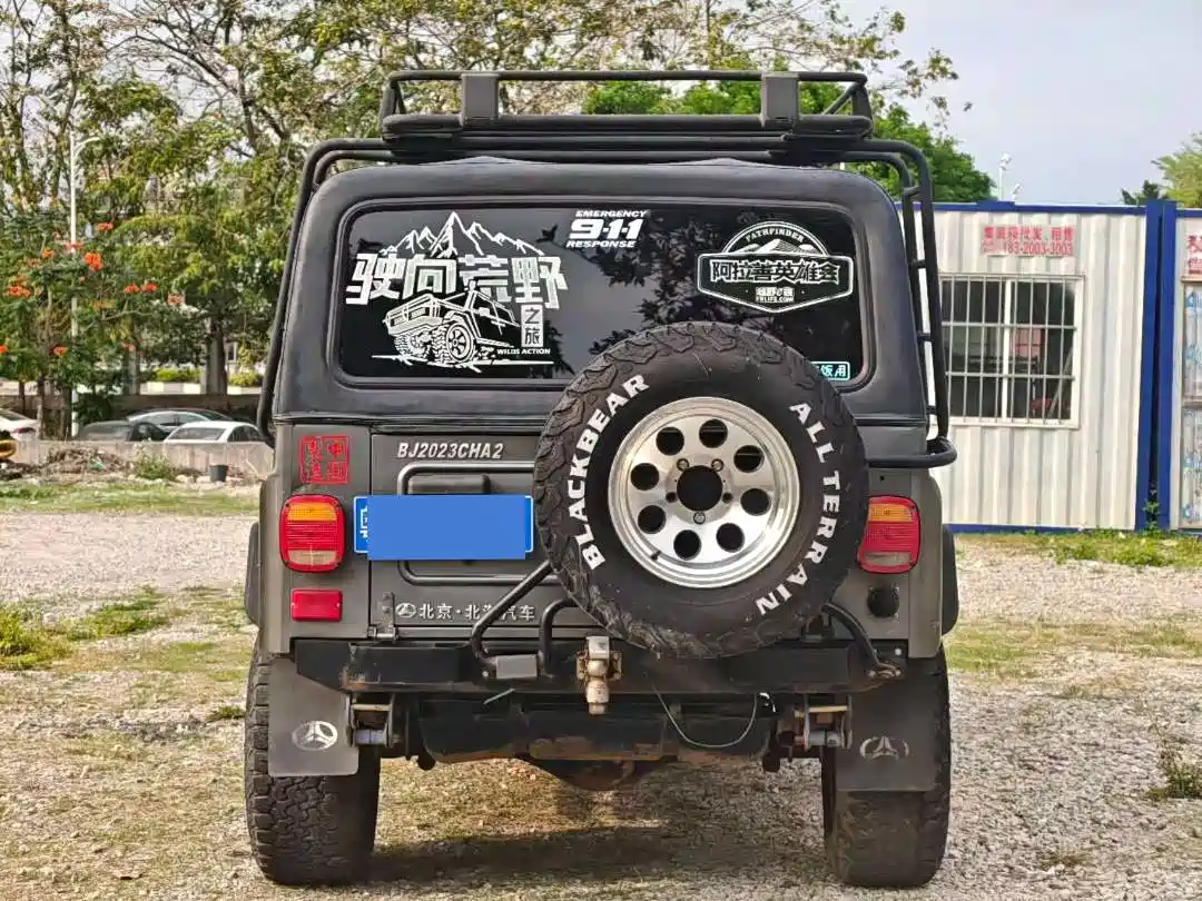 BAW (Beijing Automobile Works) 212 Classic 2020 2019 1.5T Square Door China VI
