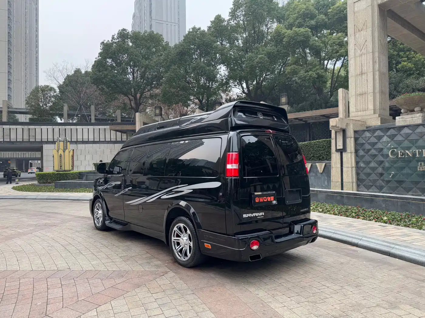 GMC Savana 2017 2017 G660 Elegance Edition