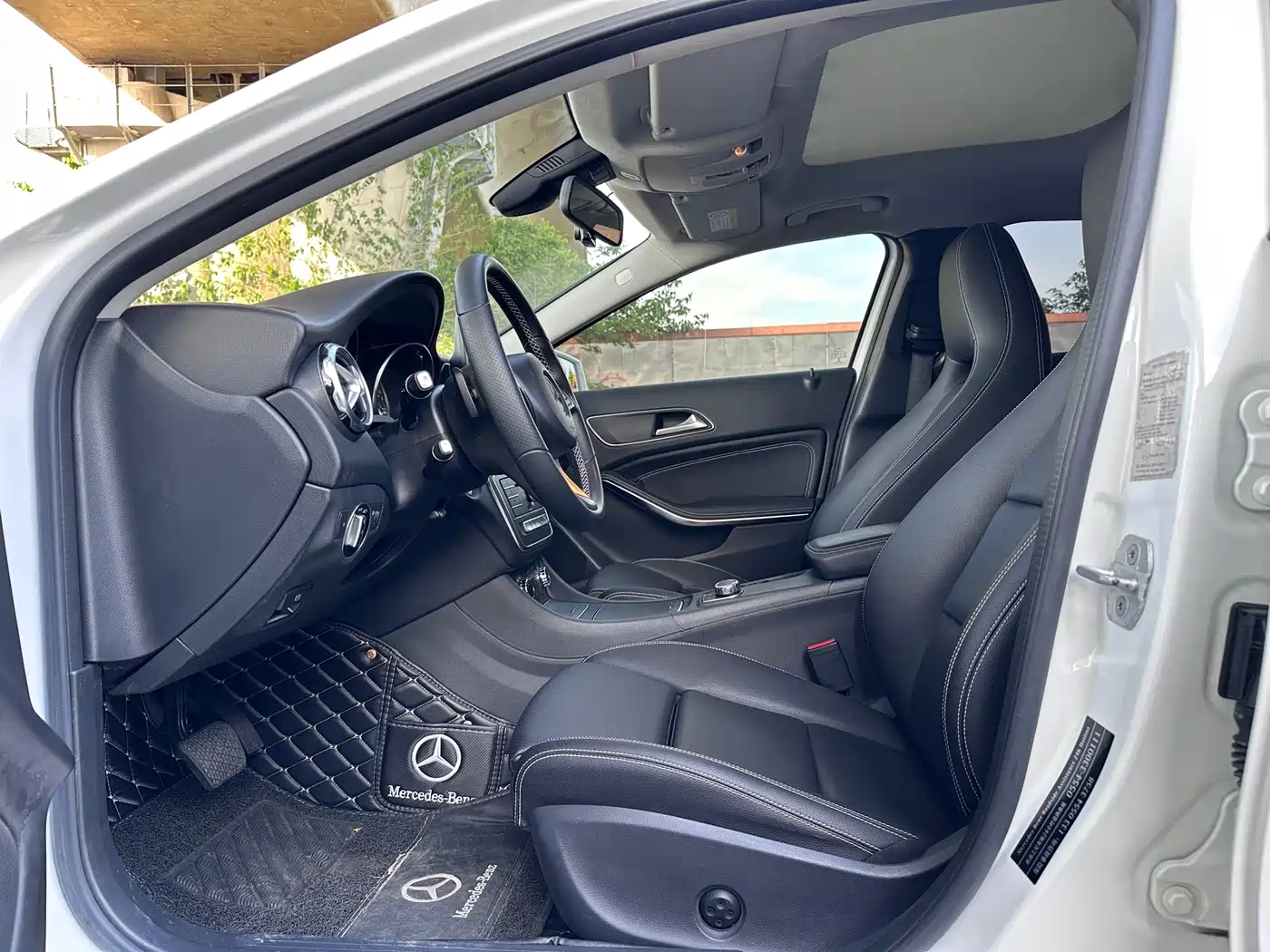 Mercedes-Benz GLA 2017 GLA 200 Dynamic фото 8