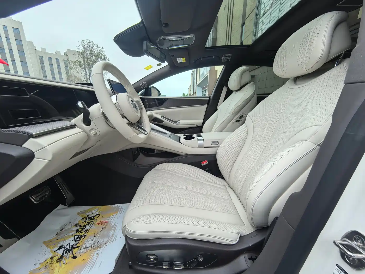 Denza Z9GT 2024 1100 AWD Ultra Edition фото 9