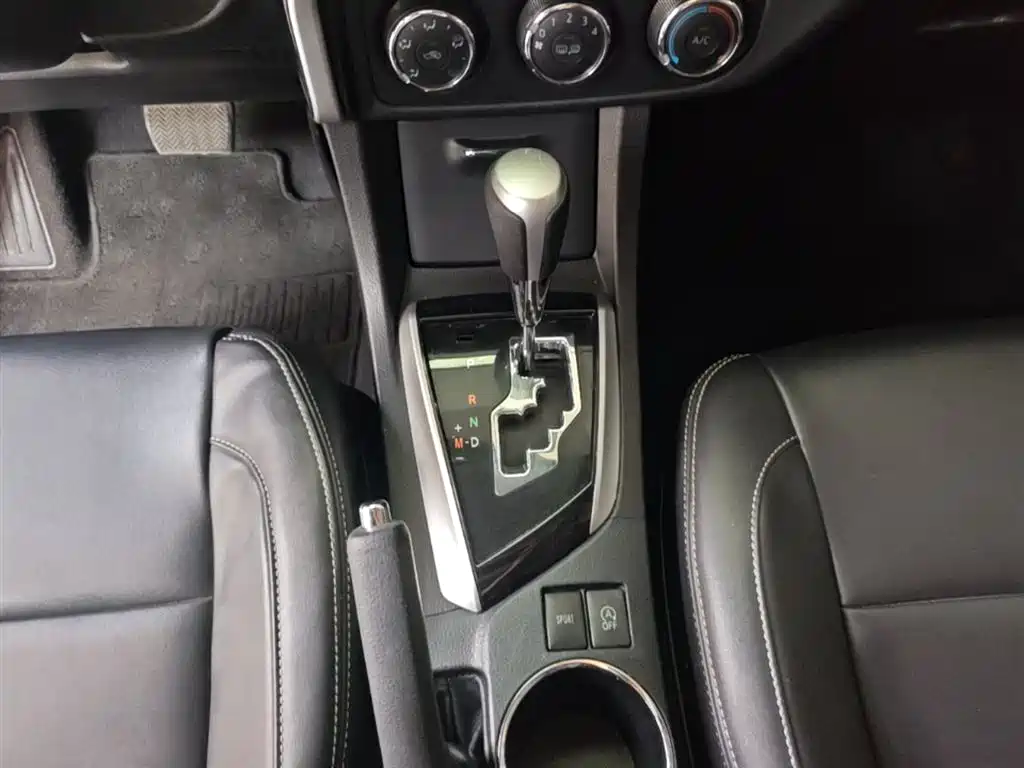 Toyota Corolla 2017 Facelift 1.2T S-CVT GL-i фото 14