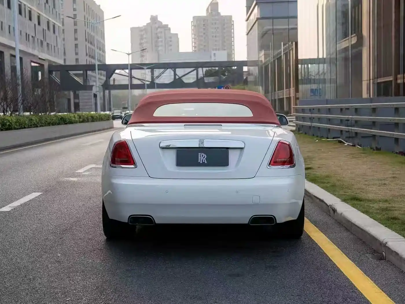 Rolls-Royce Dawn 2018 2015 6.6T Standard