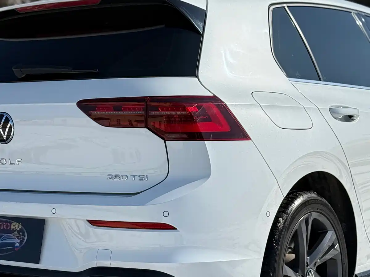 Volkswagen Golf 2021 280TSI DSG R-Line фото 24