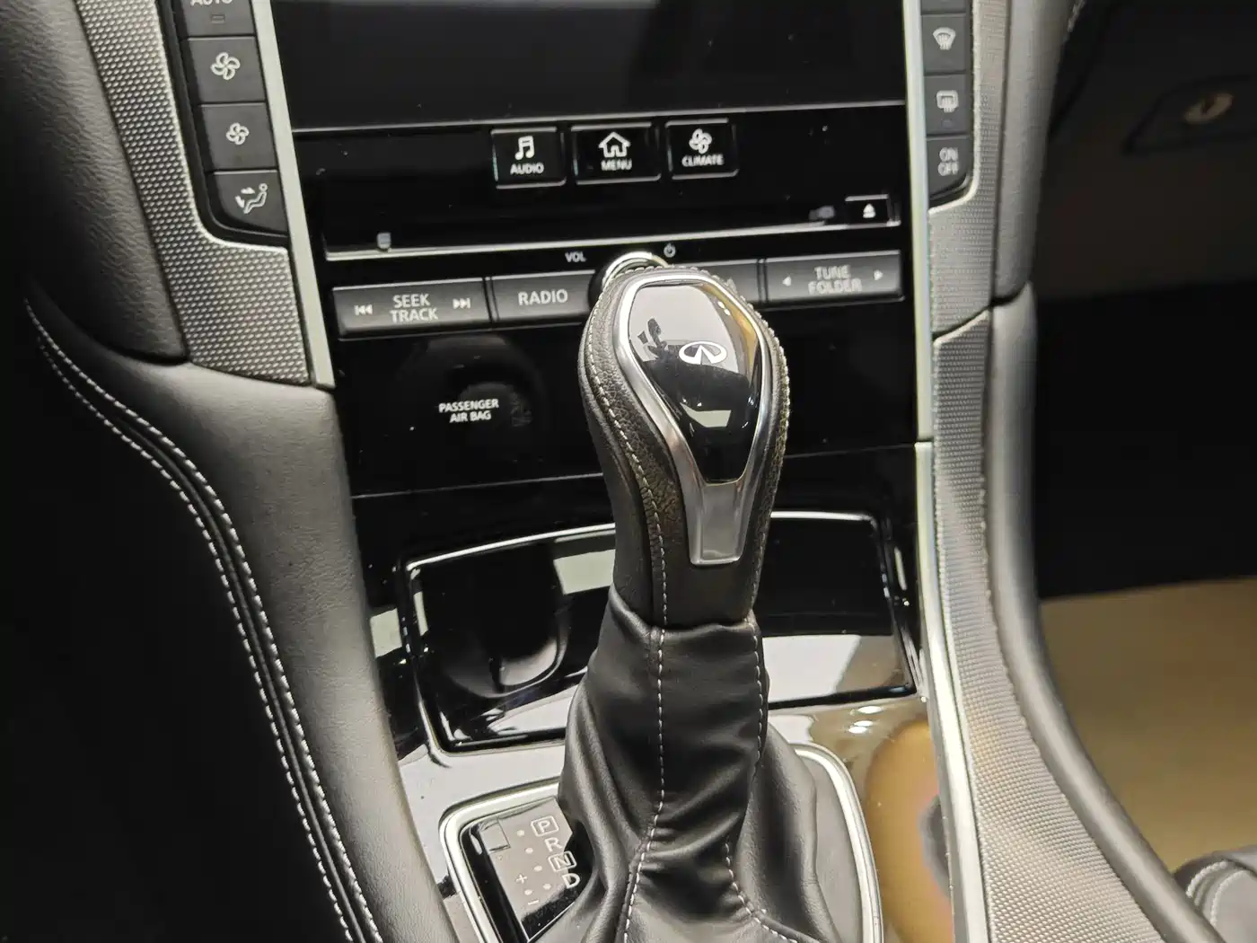 Infiniti Q50L 2021 2018 2.0T Premium Edition (China VI)