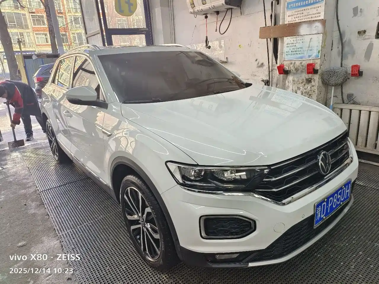 Volkswagen T-ROC 2022 280TSI DSG 2WD Comfort PLUS фото 2