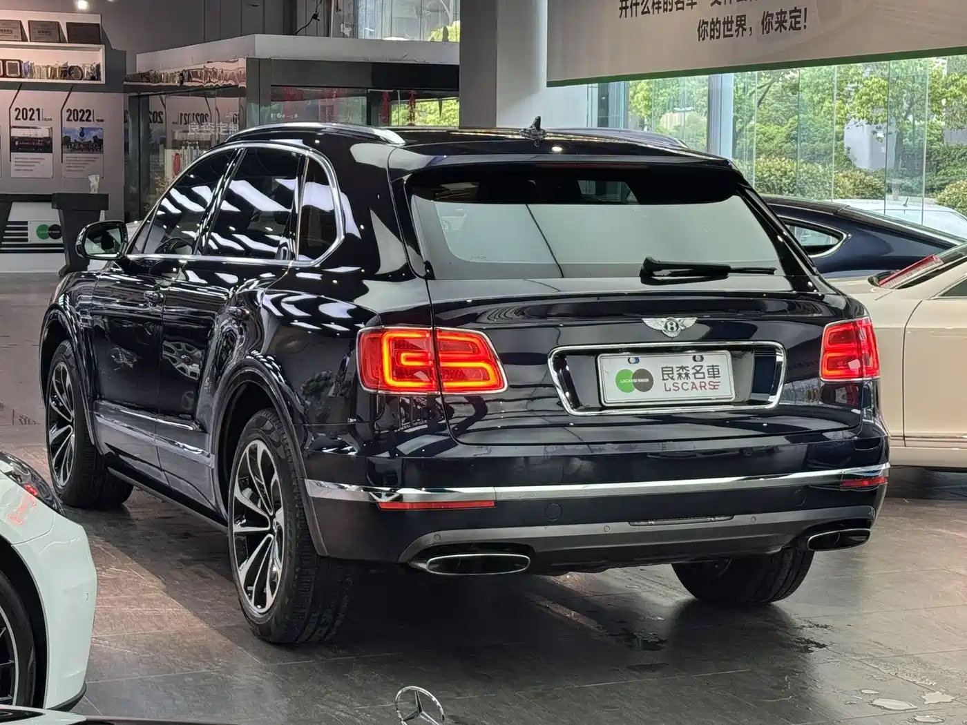 Bentley Bentayga 2017 2016 6.0T Standard Edition